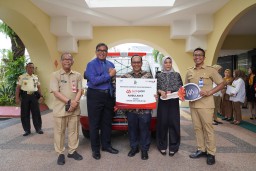 Bank Jatim Donasikan Ambulans Kepada RSUD Haji Provinsi Jawa Timur