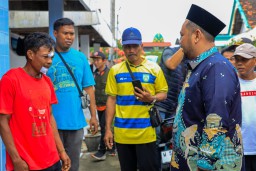 Respon Cepat Bupati Gresik: Salurkan Bantuan untuk Korban Puting Beliung di Ujungpangkah