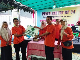 Meriahkan Sertijab Ketua RT 34, Perum Magersari Sidoarjo Gelar Pasar Rakyat dan Jalan Sehat dengan Berbagai Doorprize
