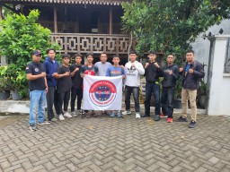 Kickboxing Bojonegoro Sabet 2 Medali Emas, 3 Perak dan 1 Perunggu pada Kejurprov Jatim