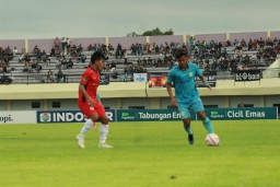 Persela Ditahan Imbang Persipal, Zulkifli Syukur Tetap Puas dengan Performa Pemainnya
