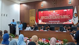 Warsubi-Salman Resmi Ditetapkan Sebagai Bupati dan Wakil Bupati Jombang 2025-2030