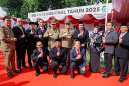 Pimpin Apel Bulan K3 Tahun 2024, Pj Gubernur Jatim Tekankan Pentingnya Peningkatan Kapasitas SDM terhadap K3
