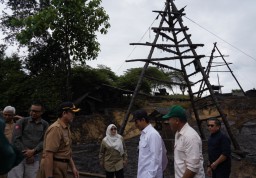 Menteri Lingkungan Hidup Kunjungi Lokasi Pengeboran Minyak di Bojonegoro