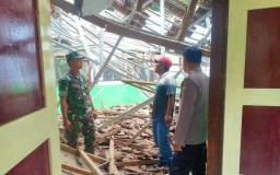 Atap Dua Kelas SD di Jember Ambruk Saat Hujan Deras, Beruntung Tidak Ada Korban