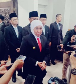 Khofifah Usulkan 40 Sekolah Rakyat di Jatim untuk Kurangi Kemiskinan