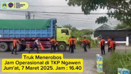 Truk Besar Terobos Barisan Petugas Dishub Gresik di Jam Larangan Melintas