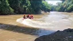 Diduga Terpeleset saat BAB, Nenek di Jember Hilang Terseret Arus Sungai Bedadung, Basarnas Terjunkan Tim Pencari