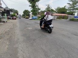Soroti Jalan Rusak di Jember, Fraksi PDI Perjuangan: Anggaran Sudah Ada di APBD 2025