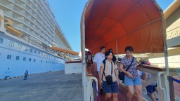 Panjang 347 M Menjadikan Anthem of The Seas Kapal Cruise Terbesar yang Pernah Singgah di Pelabuhan Benoa