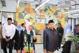 Kunjungi BMT NU Ngasem Bojonegoro, Gubernur Khofifah : Jadi Referensi sebagai Holding Koperasi