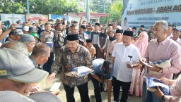 Berbagi Berkah Ramadan, Bupati Warsubi Salurkan 200.000 Paket Sedekah di Jombang