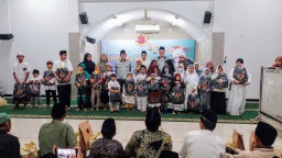 Perkuat Keakraban dengan Masyarakat, PT Smelting Gelar Santunan Anak Yatim dan Buka Bersama Warga