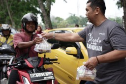 Pelindo Multi Terminal Salurkan 13.800 Paket Bantuan dalam Program Pelindo Berbagi Ramadan 2025