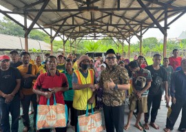 Momentum Berbagi di Bulan Ramadan, Jiddan Salurkan 15 Ribu Paket Bingkisan Lebaran di Gresik dan Lamongan