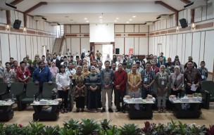 Dongkrak Wisata Gresik, Anggota Fraksi PDIP DPR RI Nila Yani Hardiyanti Gelar Bimtek Pemberdayaan Masyarakat