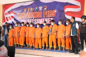 Polres Sumenep Tahan Bos Travel Umroh Bodong, Tipu 60 Jamaah Senilai Rp 2,1 M