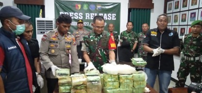 BNNP Jatim Duga Drum Berisi Sabu Lama Tenggelam di Laut