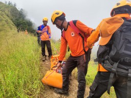 Remaja Yang Hilang di Gunung Saeng Bondowoso 4 Hari Berhaasil Dievakuasi