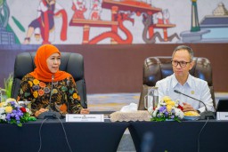 Pemprov Jatim Komitmen Bersama OJK Sukseskan Program Pemerintah Pusat