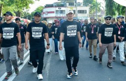 Pak Yes Lepas Peserta Fun Walk Jadoel, Buka Rangkaian Lamongan Medical Week 2025