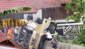 Rombongan Asal Bojonegoro Kecelakaan di Jateng, 5 Orang Meninggal Dunia