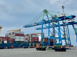 Pemindahan Terminal Petikemas Makassar ke Makassar New Port Selesai 2027
