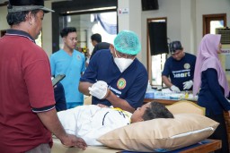 Peringati Hari Jadi ke-456, Pemkab Lamongan Gelar Khitan Massal untuk 103 Anak