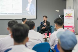 Alumni AHMBS Berbagi Inspirasi, Ratusan Peserta Antusias Ikuti Seminar Inspiratif AHM Best Student 2025