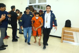 Polres Gresik Bongkar Sindikat Ganjal ATM di 48 Lokasi, Lima Pelaku Ditangkap