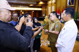 Pemprov Jatim Komitmen Akselerasi Percepatan Koperasi Desa/Kelurahan Merah Putih Serentak di Jawa Timur