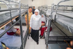 Gubernur Khofifah Pastikan Sarana Prasarana Sekolah Rakyat di Mojokerto Siap Dioperasikan 14 Juli 2025