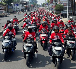 Ribuan Pecinta Honda Vario Ramaikan Parade Vario160 di Malang