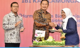 HUT ke-74 IBI Lamongan, Pak Yes Soroti Peran Vital Bidan