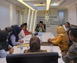 PTKNI dan FPH PGRI Sampang Perjuangkan Nasib ASN PPPK dan Honorer ke Pemerintah Pusat