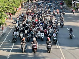 Ratusan Bikers Ramaikan Honda Stylo 160 Roll in Style di Surabaya