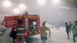 Panel Listrik Pabrik Karet di Gresik Terbakar, Api Cepat Dipadamkan Damkar