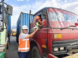 Tingkatkan Kualitas Layanan, PT TPS Gelar Sosialisasi GCG untuk Pengemudi Truk