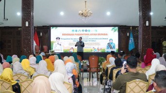 Pemkab Lamongan Dukung Gerakan Tujuh KAIH dan Wajar 13 Tahun Lewat Program Pendidikan Gratis