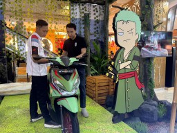 Kolaborasi Spesial, Honda BeAT Edisi One Piece Berlabuh di Plaza Surabaya