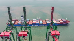 COSCO Shipping Resmi Buka Rute Baru ke Nava Sheva Lewat Terminal Teluk Lamong