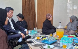 Presiden FIG Sambangi Rumah Duka Naufal, Atlet Gimnastik Muda Indonesia Asal Gresik yang Wafat di Rusia