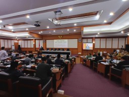 Bupati Gresik Apresiasi DPRD Tetapkan Lima Perda Strategis untuk Pembangunan Daerah