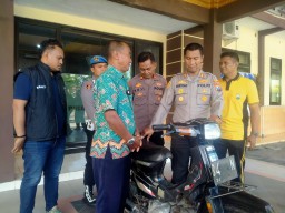 Viral di Medsos, Motor Hilang di Sampang Ditemukan dan Dikembalikan kepada Pemilik