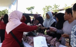 Jaga Stabilitas Harga, Dinas Perdagangan Bojonegoro Gelar Pasar Murah di 30 Titik