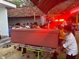 Duka Mendalam, Korban Reruntuhan Ponpes Al Khoziny Sidoarjo Asal Sampang Bertambah