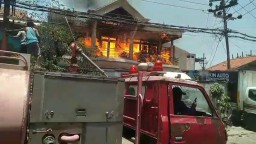 Korsleting Listrik Picu Kebakaran Gudang di Driyorejo Gresik, Api Padam Setelah Enam Jam