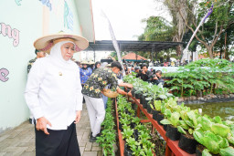 Gubernur Khofifah Dorong School Food Care SMAN 1 Pandaan Jadi Inspirasi Nasional untuk Pendidikan Pangan Berkelanjutan