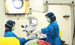 Teknologi Terkini! Operasi Katarak Premium di Surabaya, Bisa Sekaligus Bebas Kacamata, Cek Biayanya