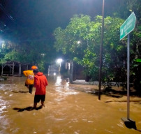 Banjir Kepung Sejumlah Titik di Sampang, BPBD Imbau Warga Waspada Cuaca Ekstrem